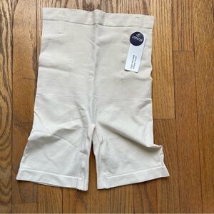 NEW Empetua High Waisted Shaper Short Nude Size Medium Large NWT